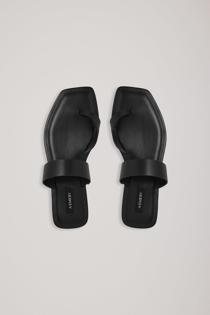 The Kasper Sandal
