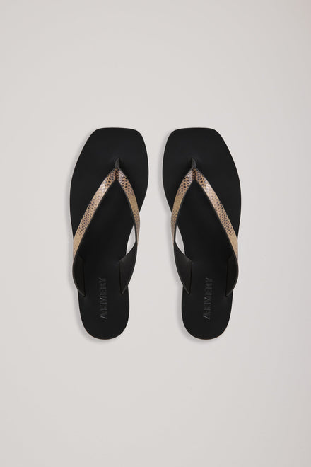 The Kinto Sandal
